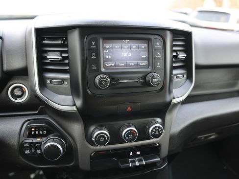 Used 2019 RAM 1500 Big Horn image 24