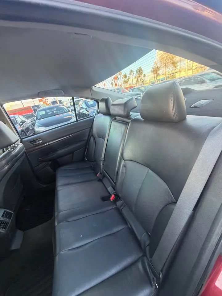 Used 2013 Subaru Legacy 3.6R Limited AWD/4WD image 9