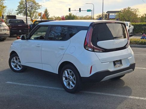 Used 2024 Kia Soul LX w/ Option Group 015 image 15