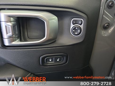 Used 2020 Jeep Gladiator Rubicon AWD/4WD image 26