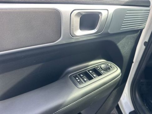 Used 2025 Hyundai Santa Fe SEL image 16