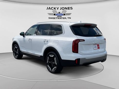 Used 2024 Kia Telluride S w/ S Sunroof Package FWD image 3
