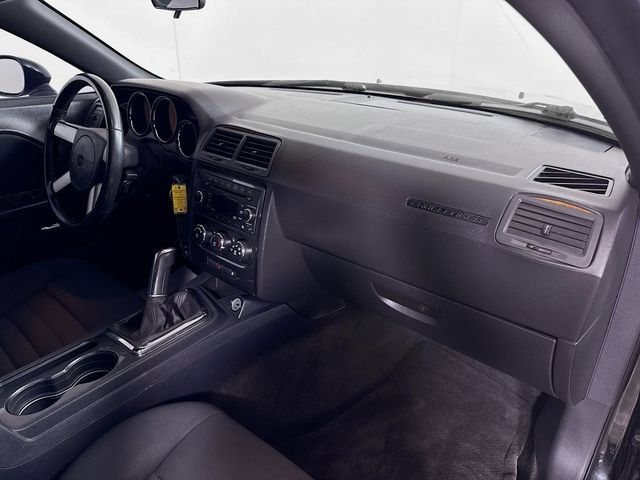 Used 2010 Dodge Challenger R/T RWD image 26