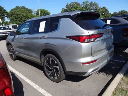 Used 2024 Mitsubishi Outlander SE AWD/4WD image 8