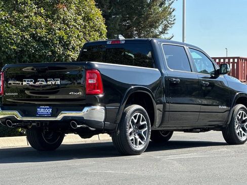 New 2026 RAM 1500 Laramie AWD/4WD image 3