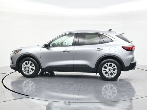 Used 2024 Ford Escape Active w/ Cold Weather Package FWD image 8