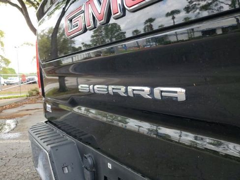 Used 2022 GMC Sierra 1500 SLT w/ SLT Convenience Package image 7