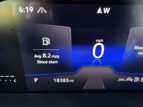 Certified 2024 Volkswagen Tiguan SE R-Line image 17