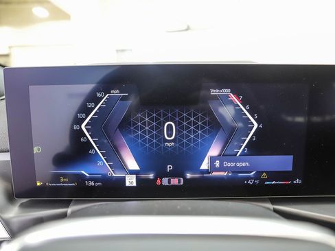 Used 2025 BMW 330i xDrive Sedan w/ Premium Package image 13