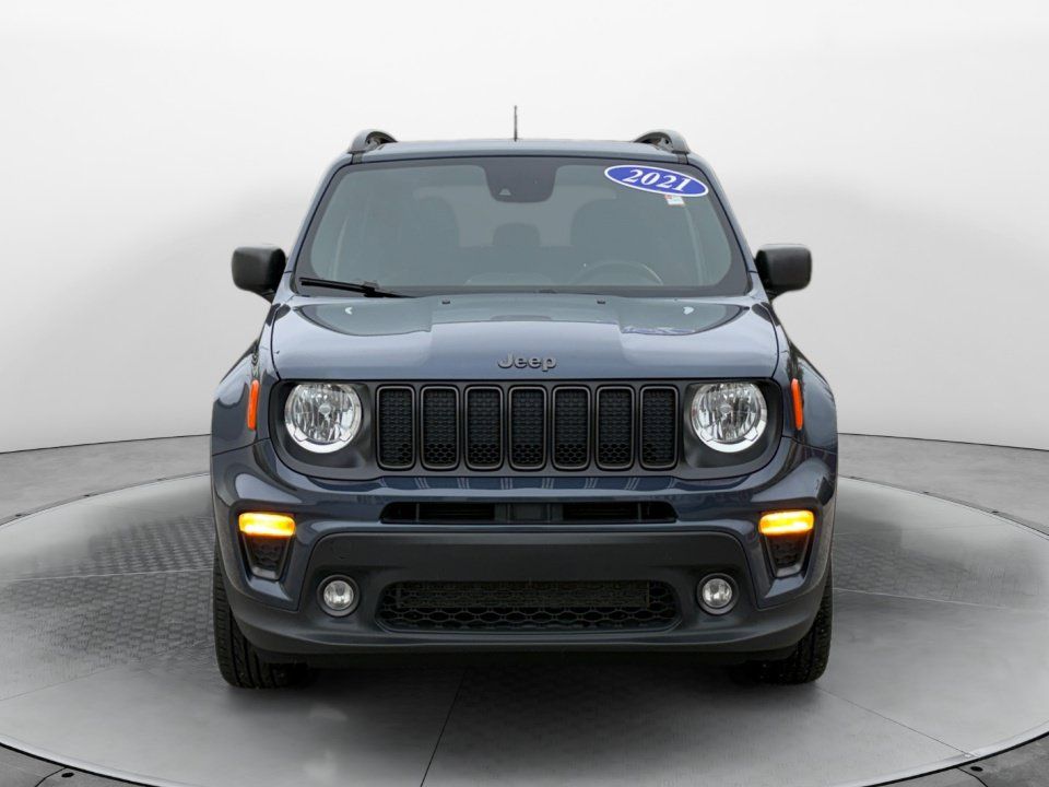 Used 2021 Jeep Renegade Latitude w/ Sun & Sound Group AWD/4WD image 2