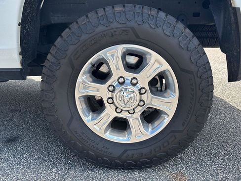 Used 2024 RAM 2500 Big Horn AWD/4WD image 7