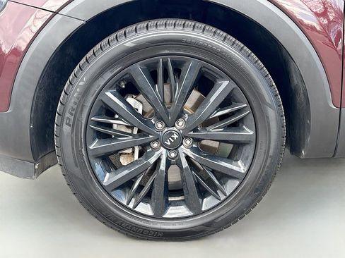 Used 2021 Kia Telluride S image 32