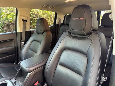 Used 2021 Chevrolet Colorado ZR2 w/ ZR2 Dusk Special Edition image 18