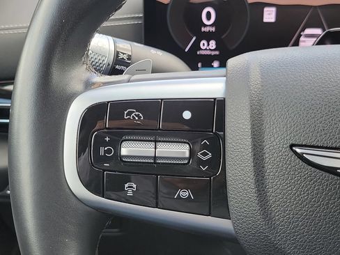 Used 2025 Genesis GV80 2.5T Standard AWD/4WD image 40
