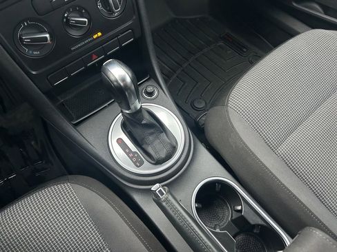 Used 2019 Volkswagen Beetle 2.0T S image 20
