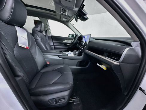 New 2026 Toyota Grand Highlander Limited AWD/4WD image 30