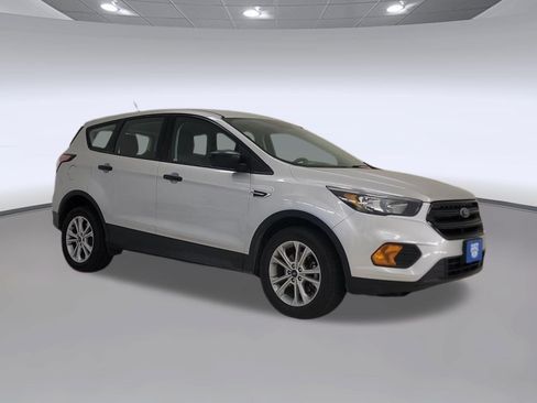 Used 2018 Ford Escape S FWD image 5