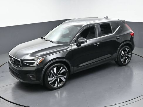 Used 2023 Volvo XC40 B5 Ultimate w/ Climate Package AWD/4WD image 39