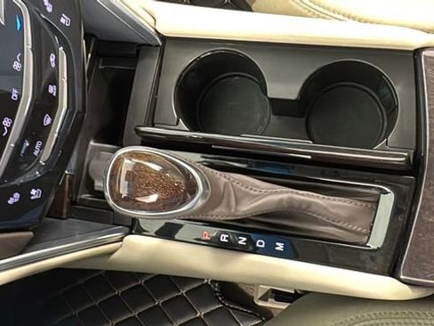 Used 2015 Cadillac XTS Luxury w/ Driver Awareness Package image 27