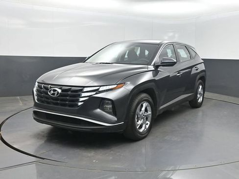 Used 2023 Hyundai Tucson SE FWD image 1