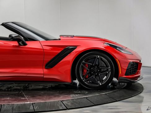 Used 2019 Chevrolet Corvette ZR1 RWD image 29