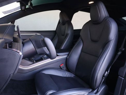 Used 2023 Tesla Model X AWD/4WD image 16