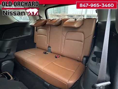 Used 2023 Nissan Pathfinder Platinum AWD/4WD image 14