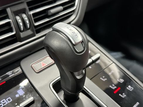 Certified 2026 Porsche Macan S AWD/4WD image 28