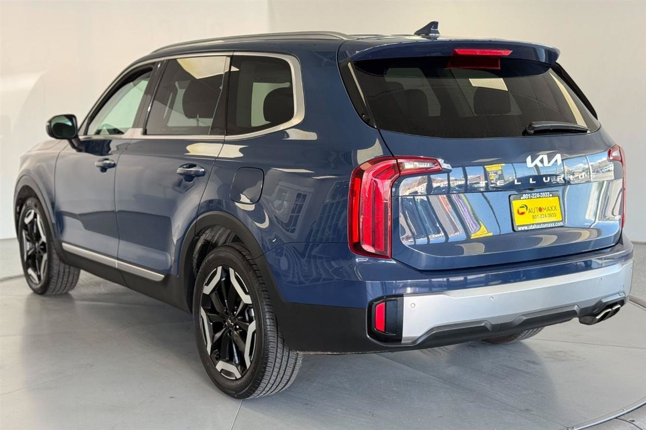 Used 2025 Kia Telluride S AWD/4WD image 5