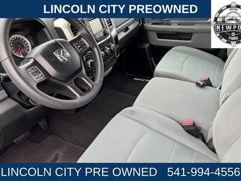 Used 2018 RAM 1500 Classic SLT image 9