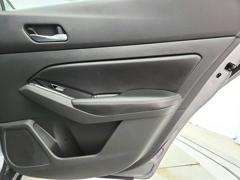 Used 2023 Nissan Altima 2.5 SL FWD image 31