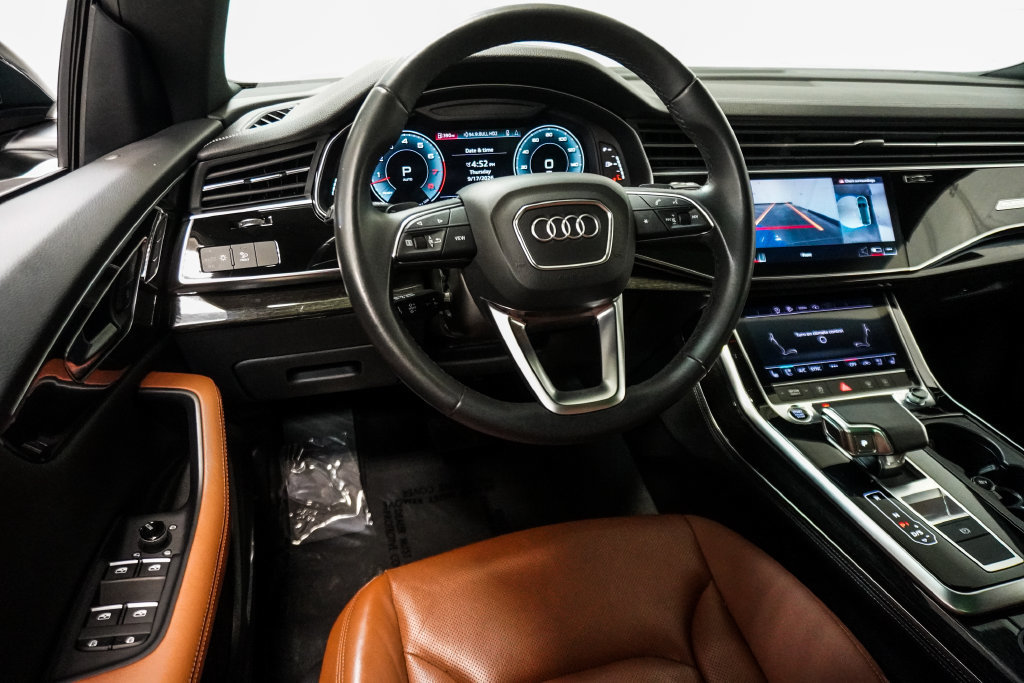 Used 2023 Audi Q8 Premium Plus AWD/4WD image 13