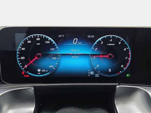 Used 2021 Mercedes-Benz GLB 250 4MATIC image 18