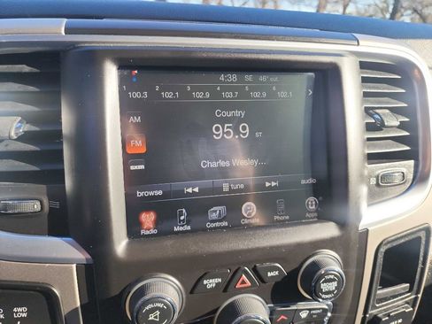 Used 2014 RAM 2500 Lone Star image 30