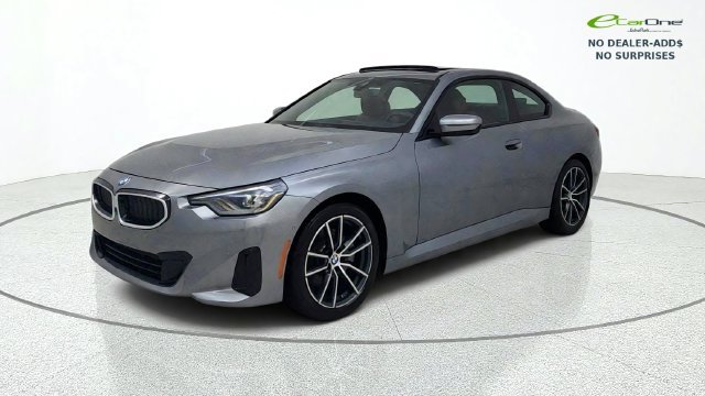 Used 2025 BMW 230i Coupe RWD image 3