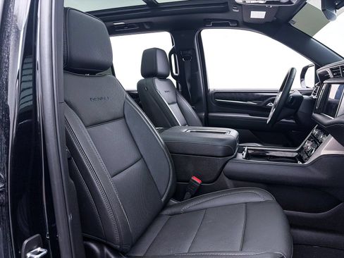 Used 2024 GMC Yukon Denali AWD/4WD image 47