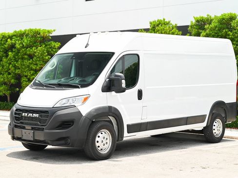 Used 2023 RAM ProMaster 2500 FWD image 1