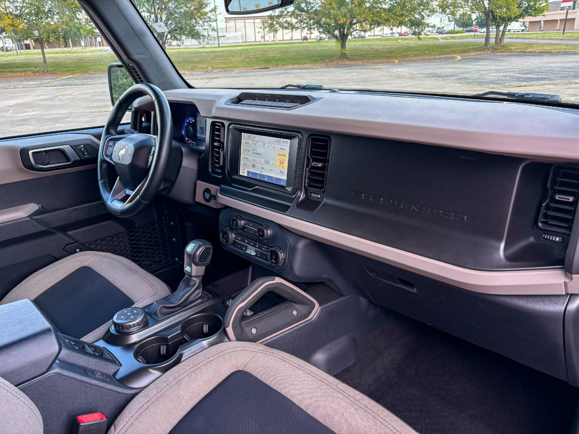Used 2022 Ford Bronco Big Bend w/ Sasquatch Package AWD/4WD image 28