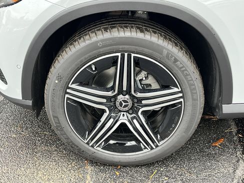 New 2026 Mercedes-Benz GLC 300 4MATIC image 17