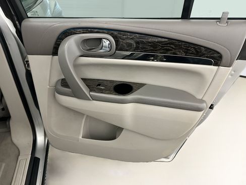 Used 2014 Buick Enclave Leather AWD/4WD image 32