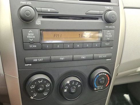 Used 2009 Toyota Corolla LE FWD image 14