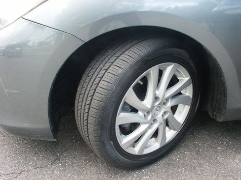 Used 2012 MAZDA MAZDA3 i Touring FWD image 15