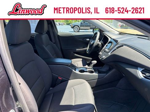 Used 2023 Chevrolet Malibu LS w/ LPO, Floor Liner Package FWD image 9