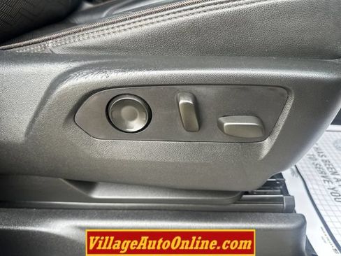 Used 2021 Chevrolet Suburban High Country w/ Premium Package AWD/4WD image 52