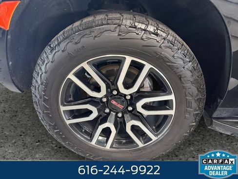 Used 2023 GMC Yukon XL AT4 AWD/4WD image 23