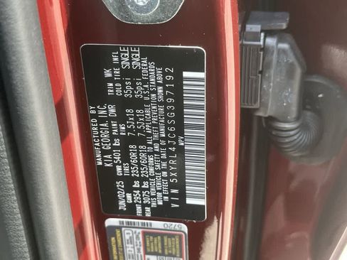 Certified 2025 Kia Sorento S w/ Panoramic Sunroof Package FWD image 29