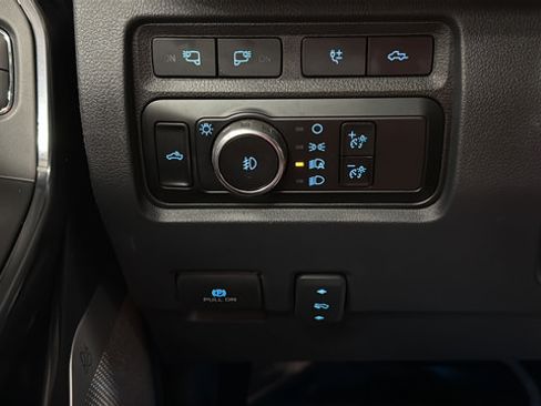 Used 2024 Ford F350 Platinum AWD/4WD image 33