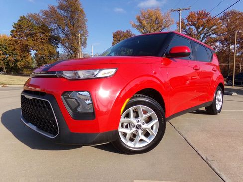 Used 2021 Kia Soul S image 6