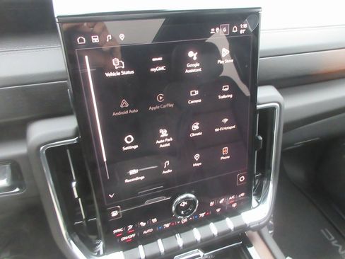 New 2026 GMC Yukon XL Denali w/ Denali Reserve Package image 20