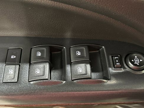 Used 2021 GMC Canyon Elevation image 17